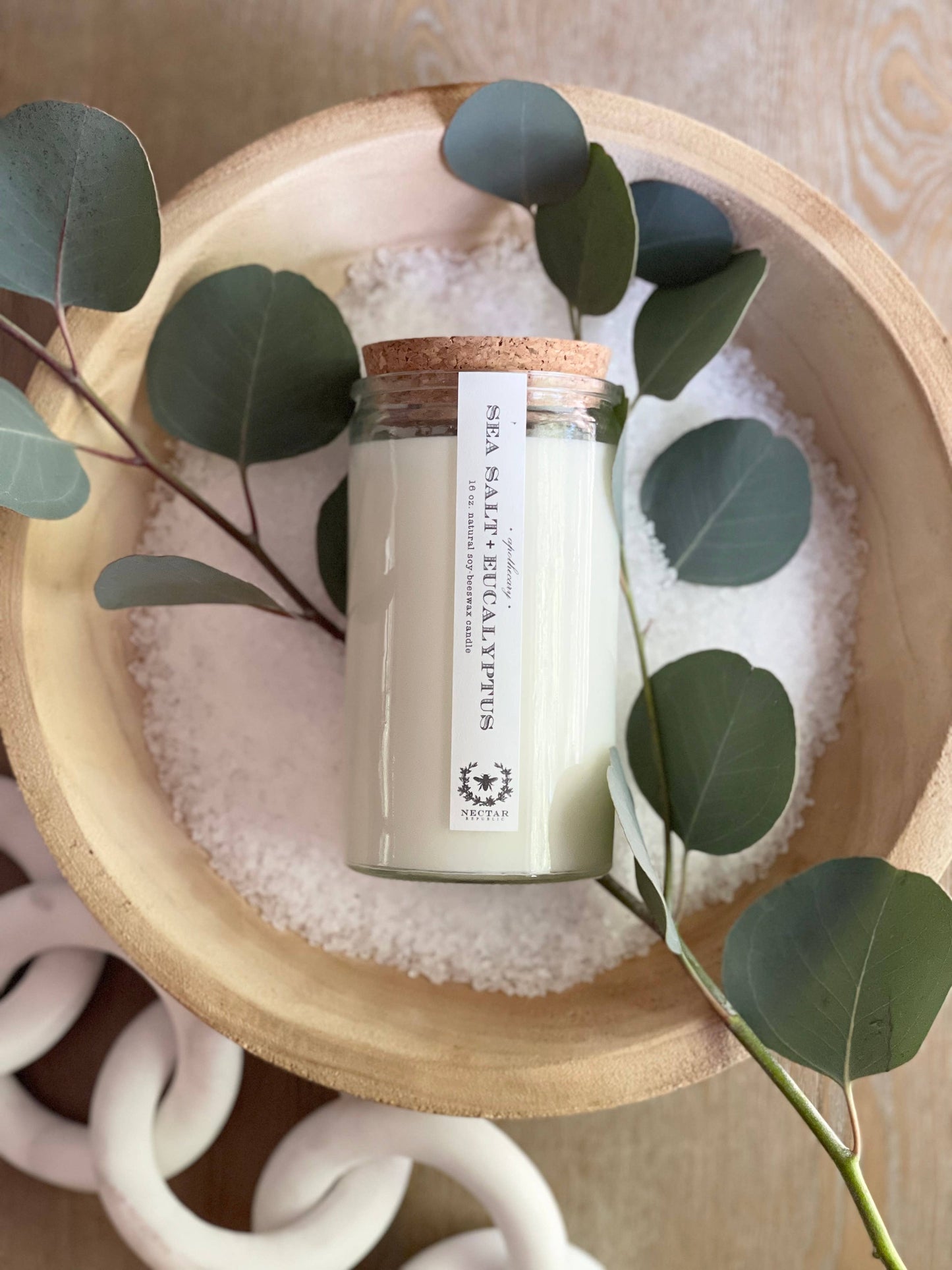 Sea Salt + Eucalyptus : Apothecary Candle ( Restoring Spring