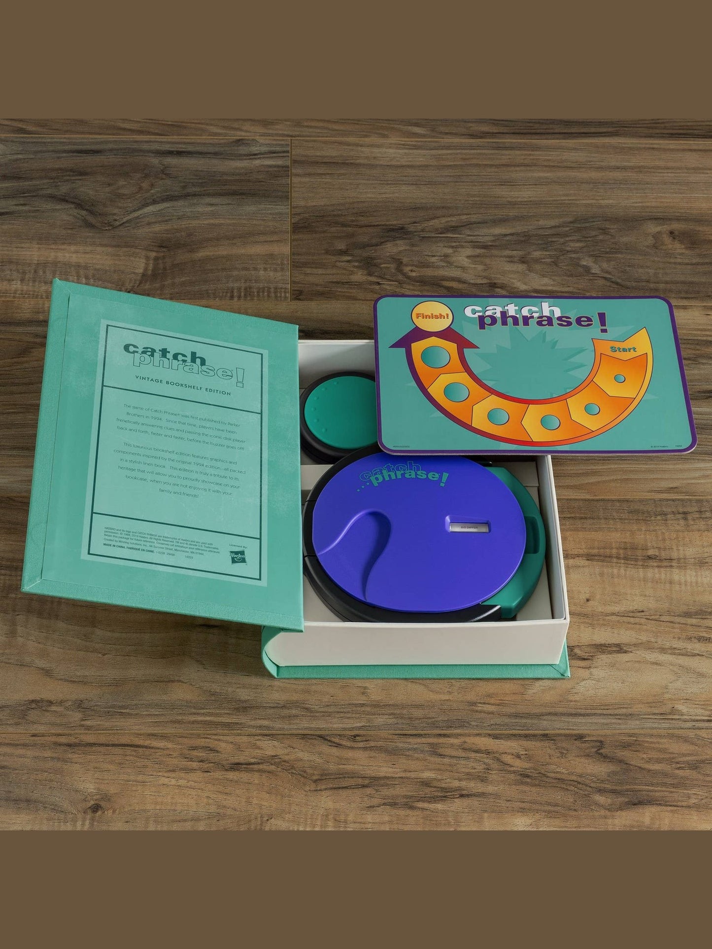 WS Game Company Catch Phrase Vintage Bookshelf Edition