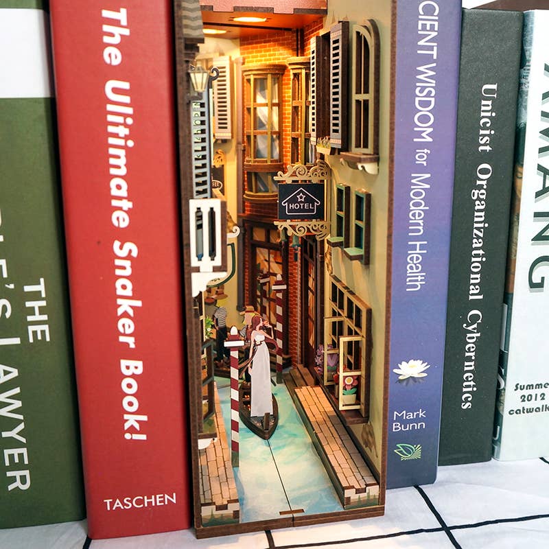 DIY Miniature Model Book Nook Kit: Travel in Venice