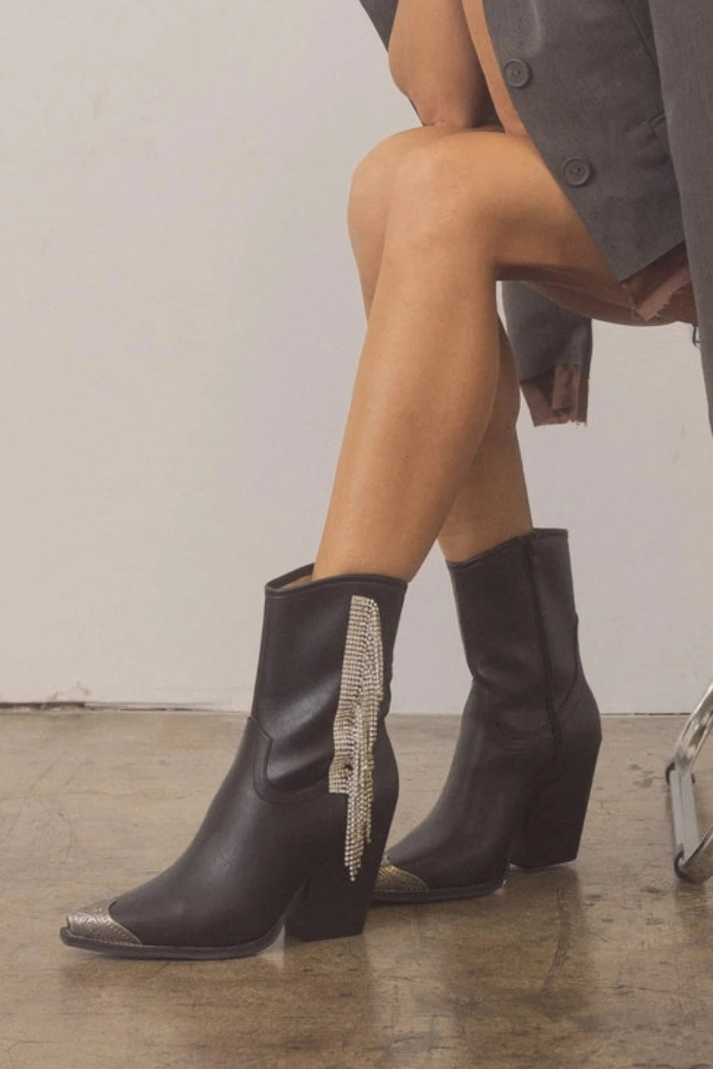 THE KAI Rhinestone Fringe Cowboy Boots | Black
