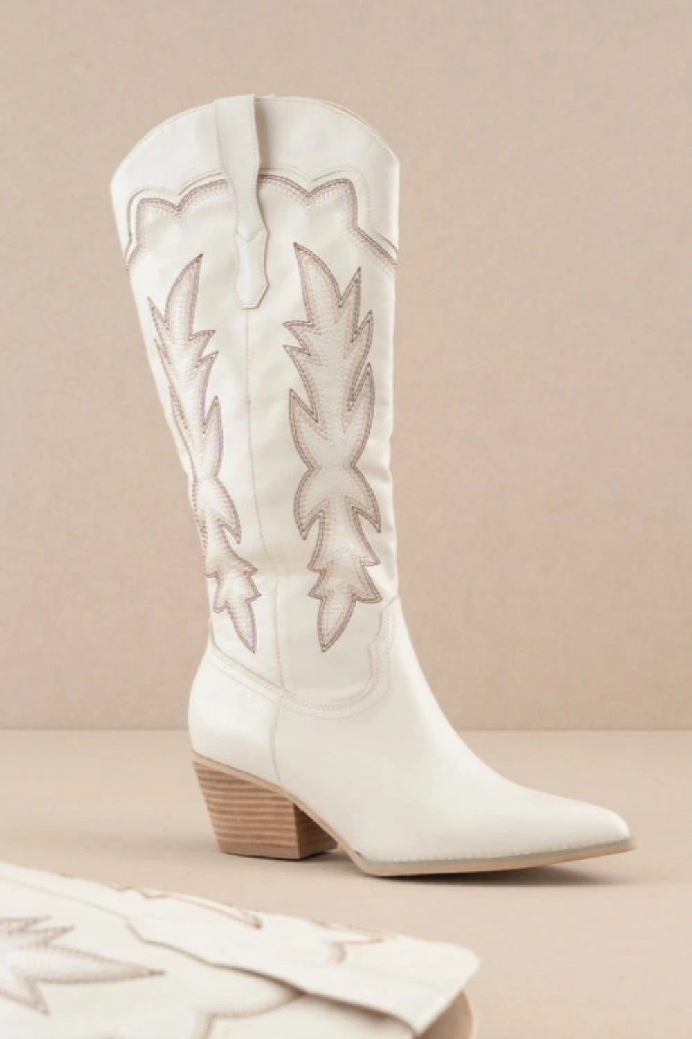 THE AINSLEY Embroidered Cowboy Boots | White