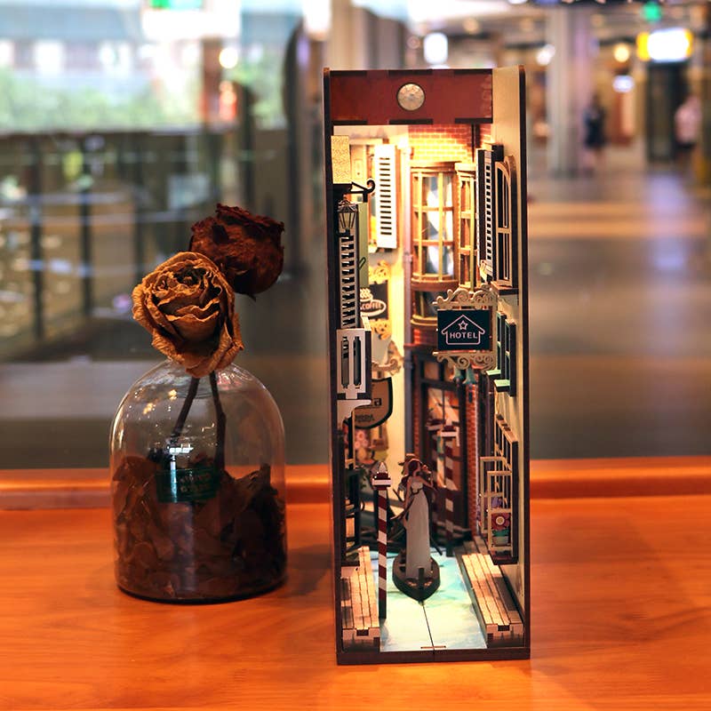 DIY Miniature Model Book Nook Kit: Travel in Venice