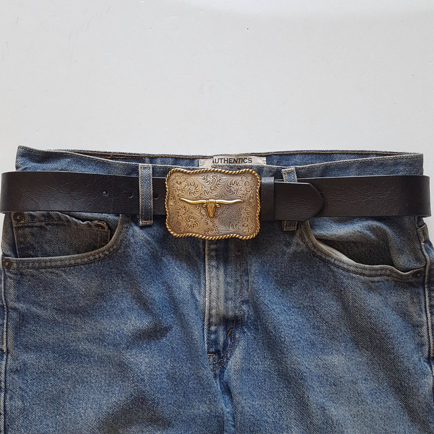 Genuine Leather belt with Long Horn Plaque Buckle