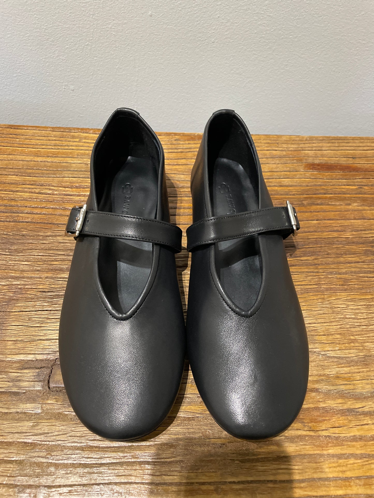 Ava Flats