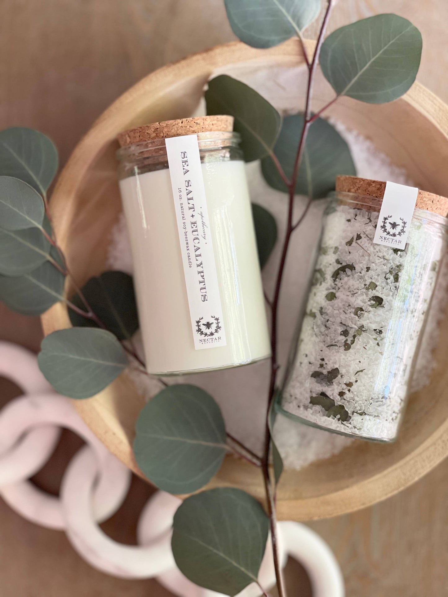 Sea Salt + Eucalyptus : Apothecary Candle ( Restoring Spring
