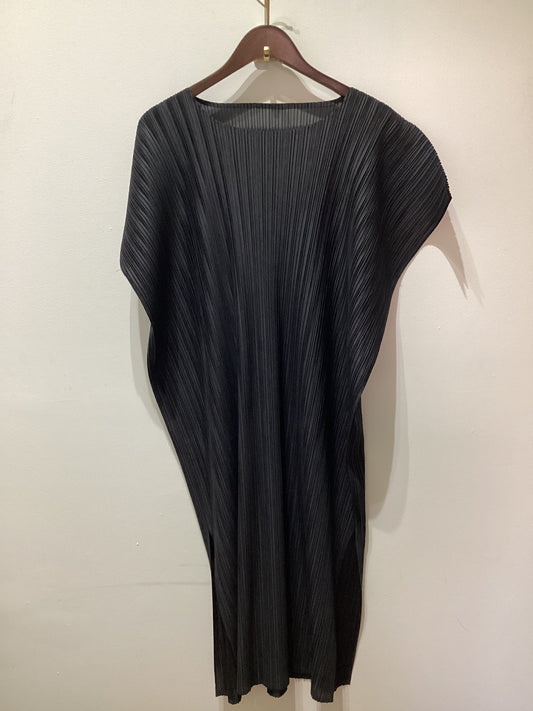 Ribbed Free Form Dress