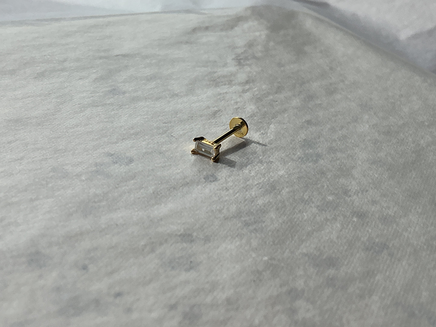 Elegant Flatback Stud Earring