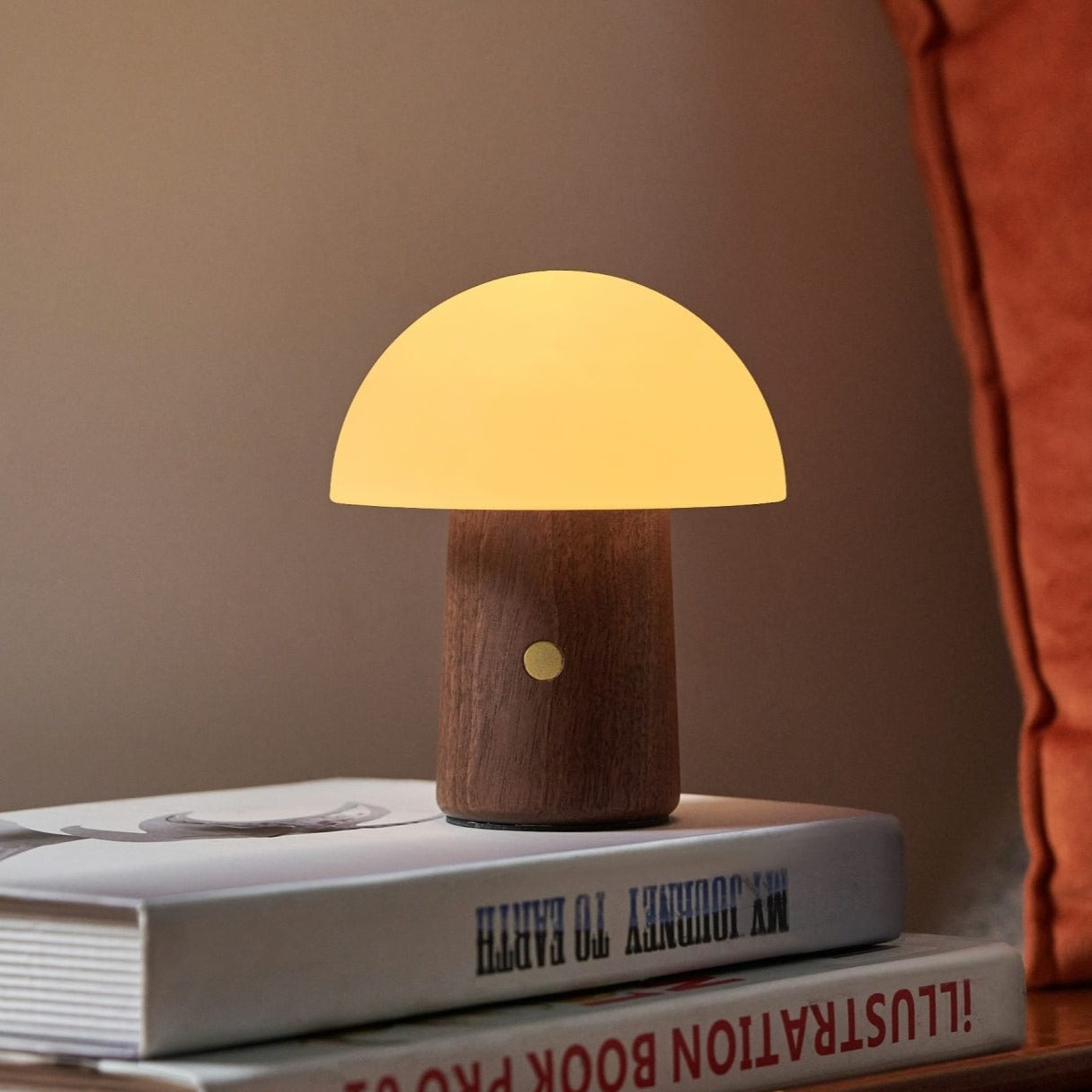 Alice Mushroom Lamp