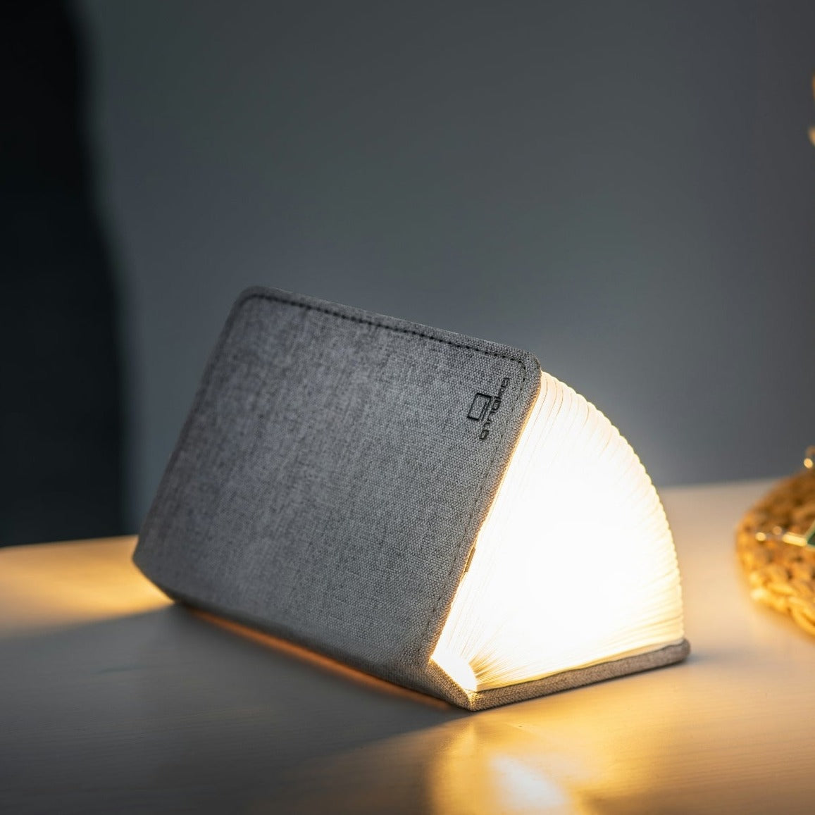 Smart Book Light Linen Fabric