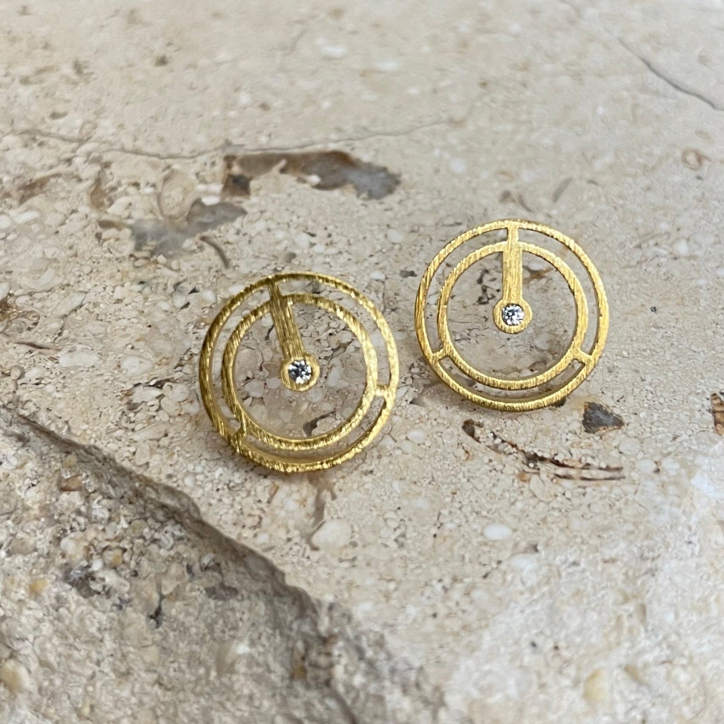 Circle Outline with Stone Stud Earrings