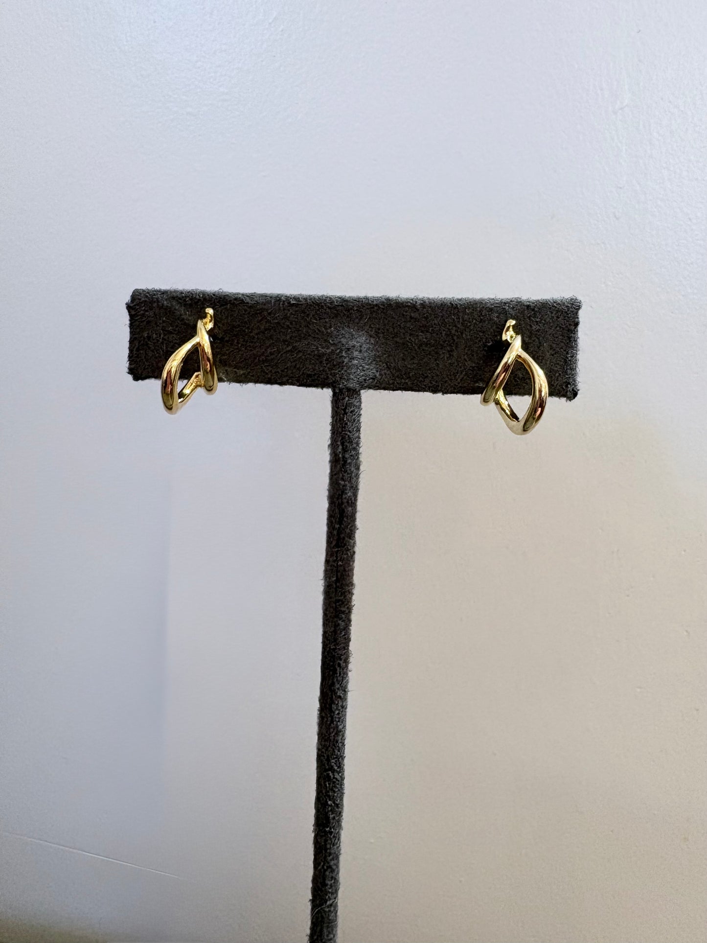 Eterna Studs