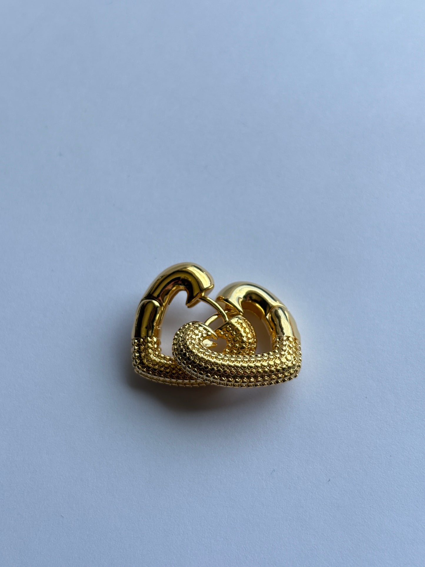 Ariana Hoop Earrings