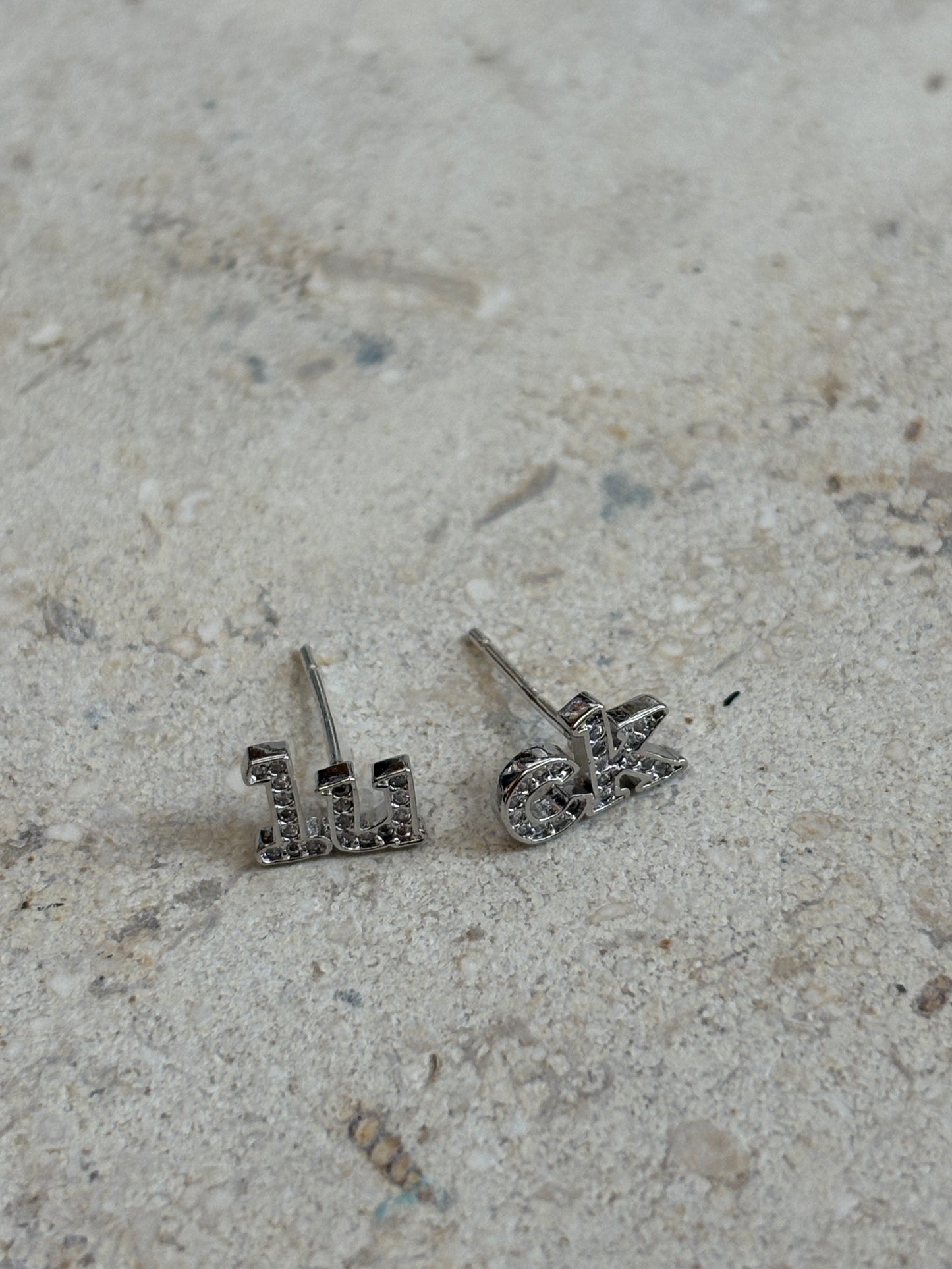 Luck Studs