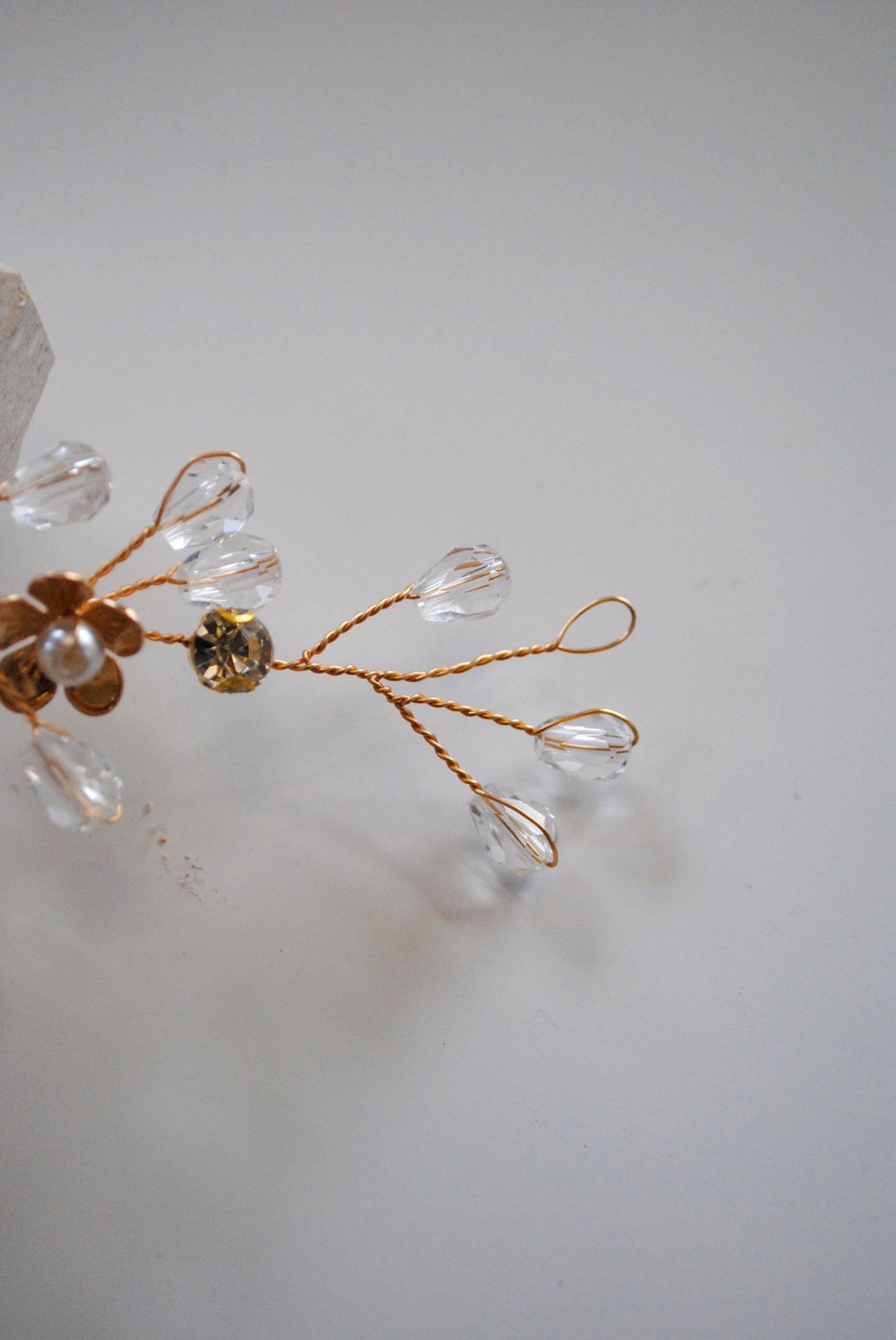 Dainty Eight Flowers with Pearl Branches- Head Piece