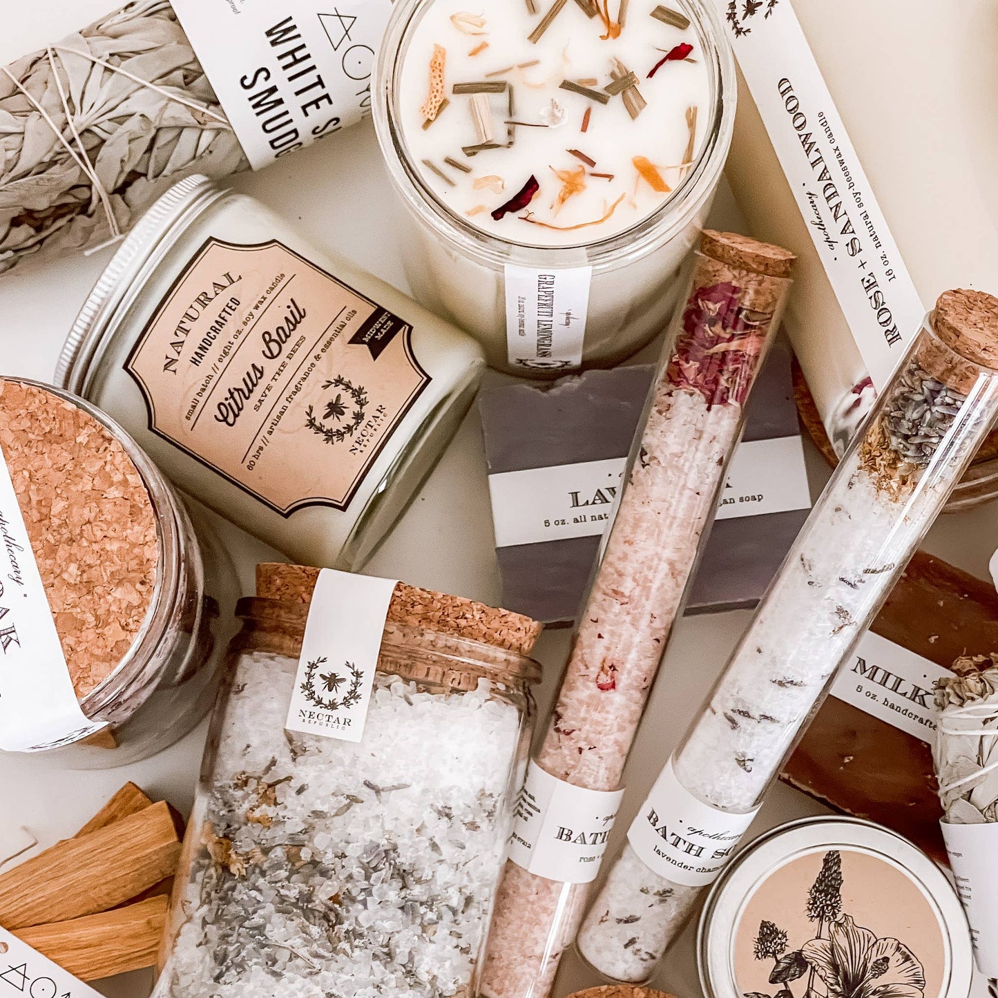 Rose Sandalwood : Apothecary Candle ( Grounding Spring )