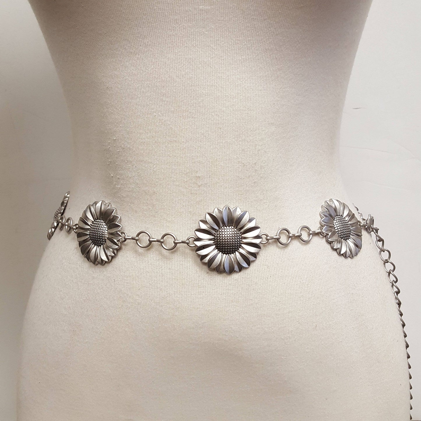 Sunflower Metal Chain Belt