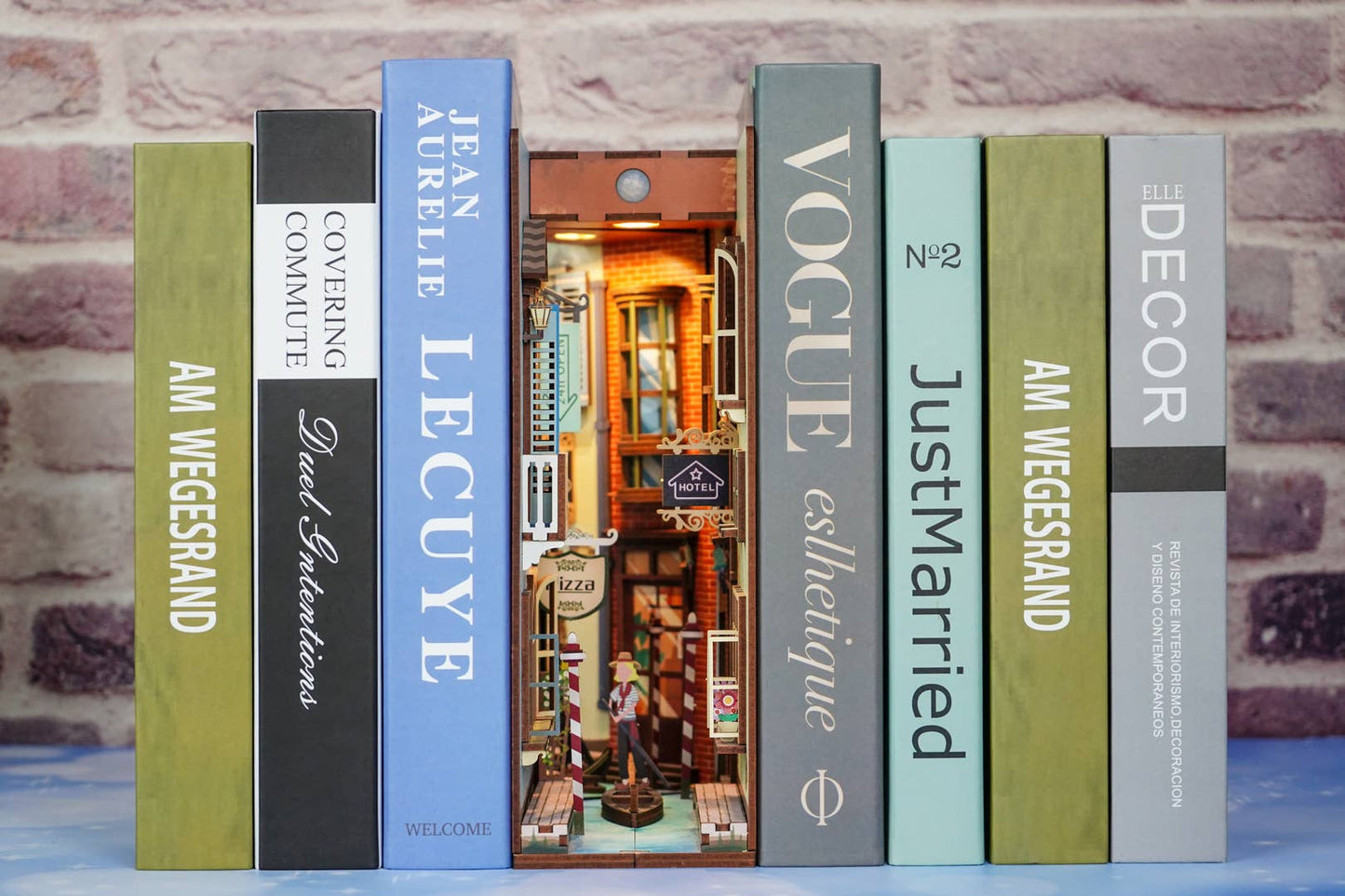 DIY Miniature Model Book Nook Kit: Travel in Venice