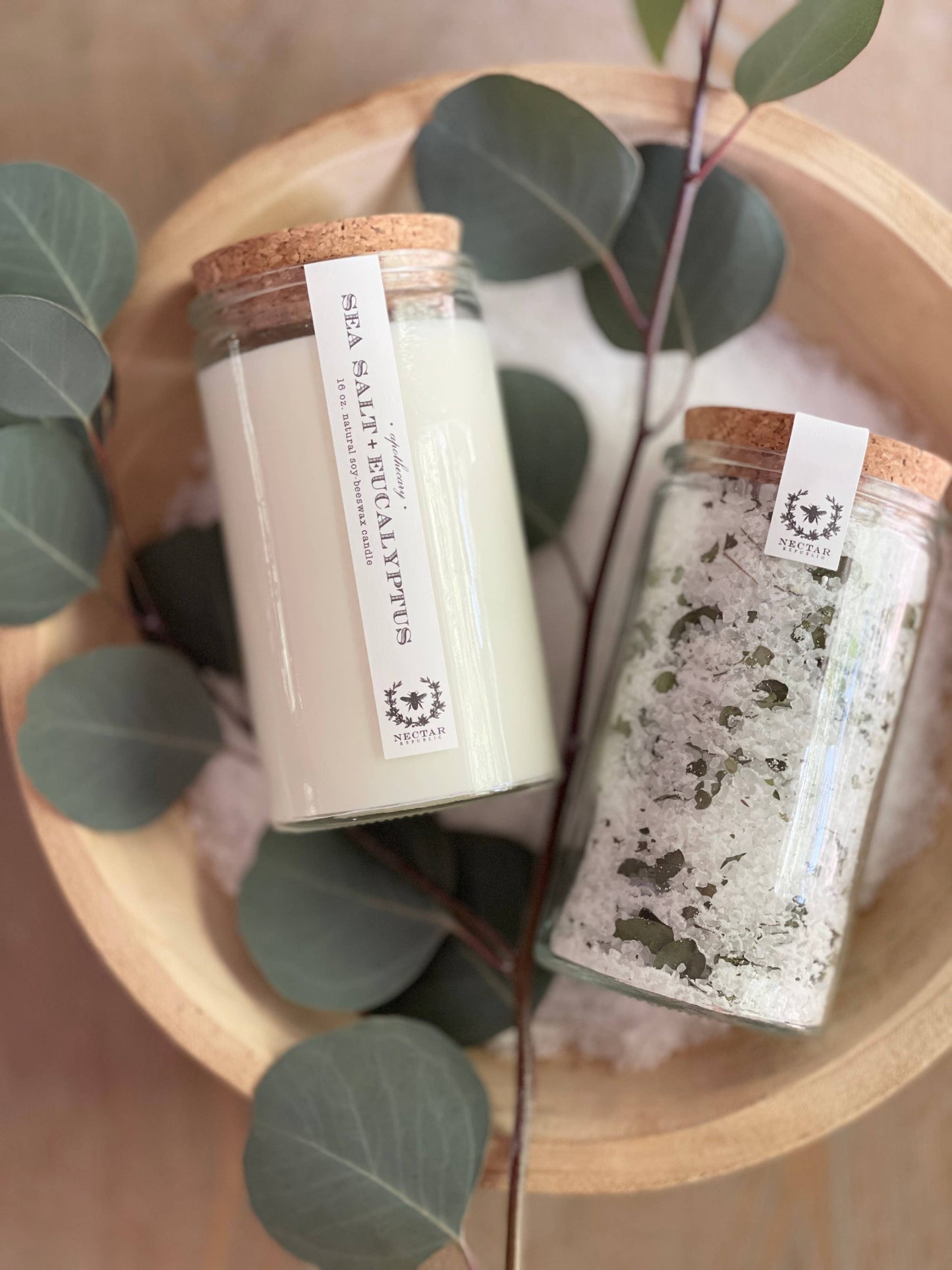 Sea Salt + Eucalyptus : Apothecary Candle ( Restoring Spring