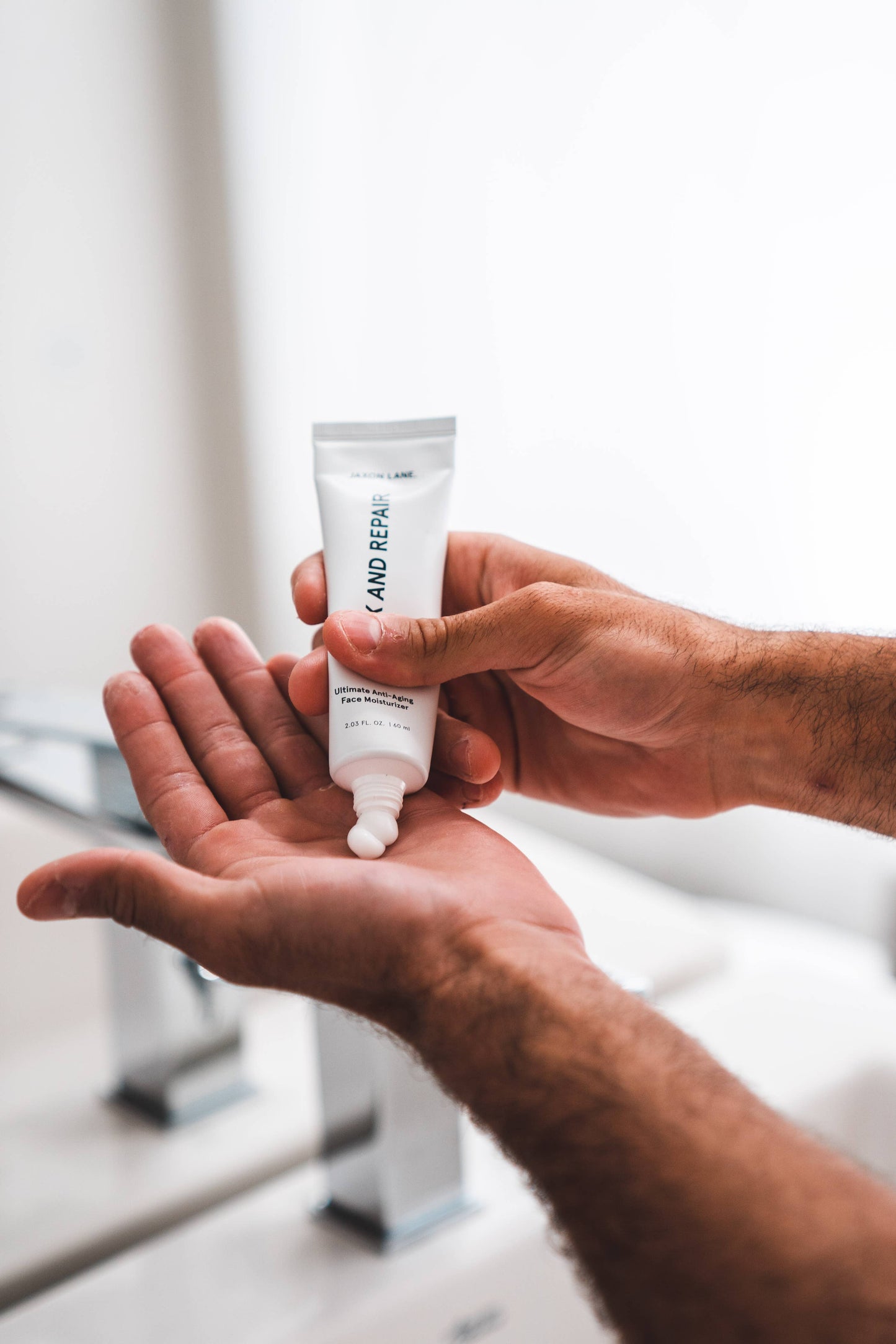 RELAX AND REPAIR Anti-Aging Face Moisturizer Men Skin Care