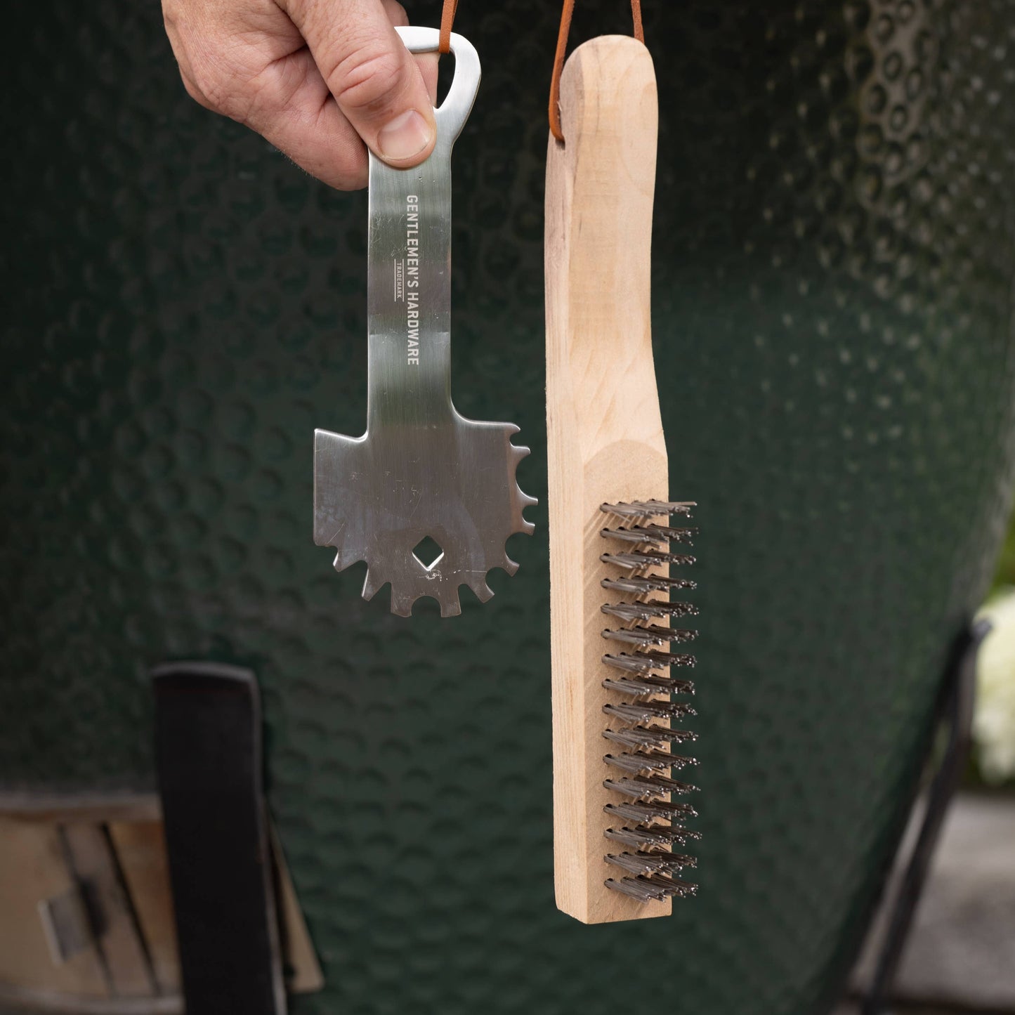 "BBQ Care Kit" Grill Scraper & Wire Brush