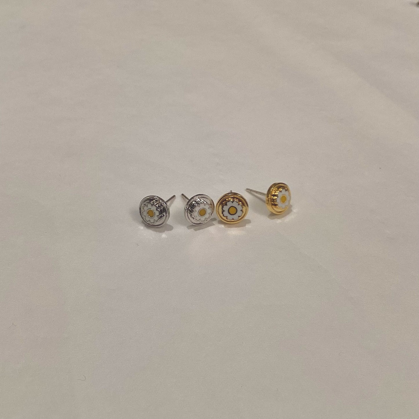 Daisy Stud Earrings