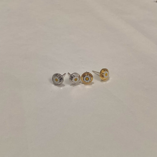 Daisy Stud Earrings