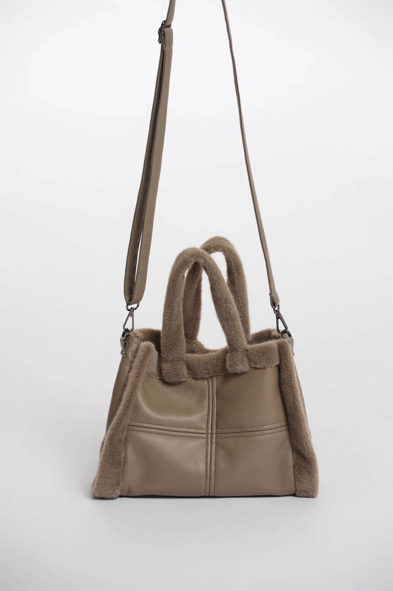 Jasha Small Shopper