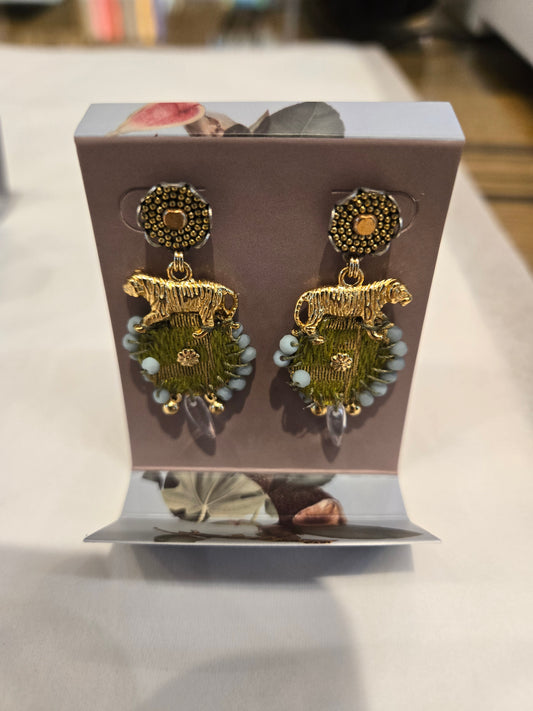 Round Earrings Utopian Dream Set, Iris