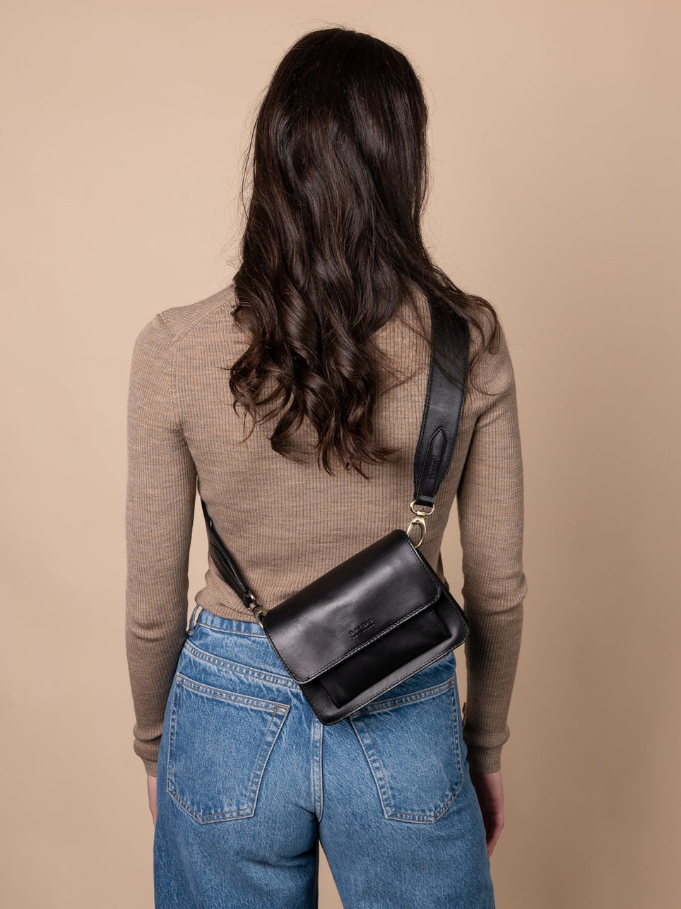 Harper Mini Classic Black Leather