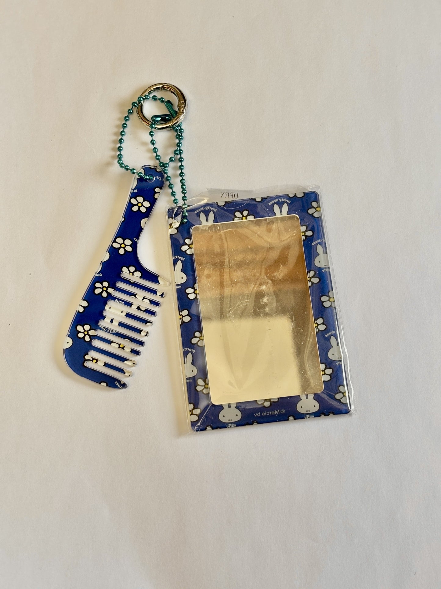 Comb and Mirror Key Chain Set