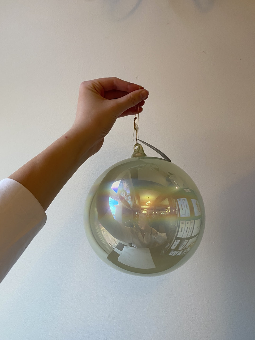 Bubblegum Pearl Glass 180mm Ornament - Celadon