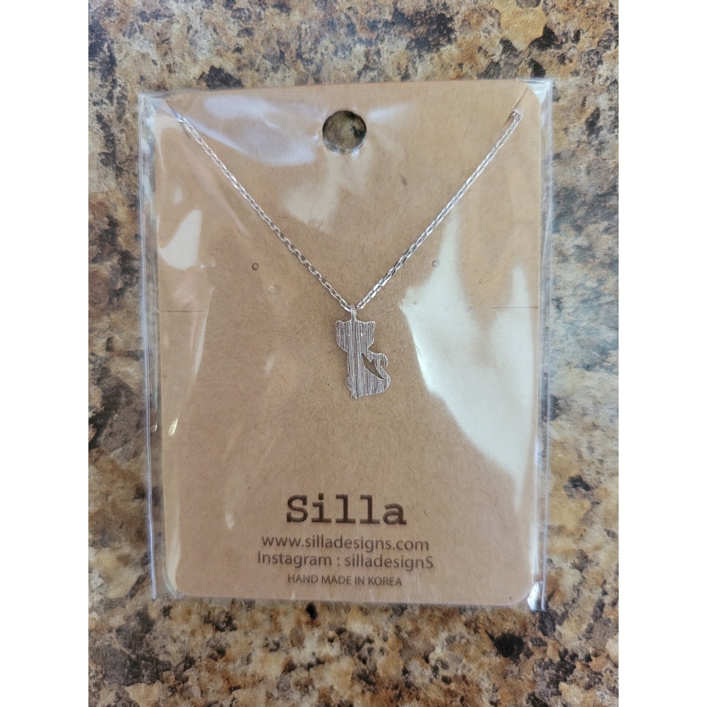 Sitting Cat Necklace