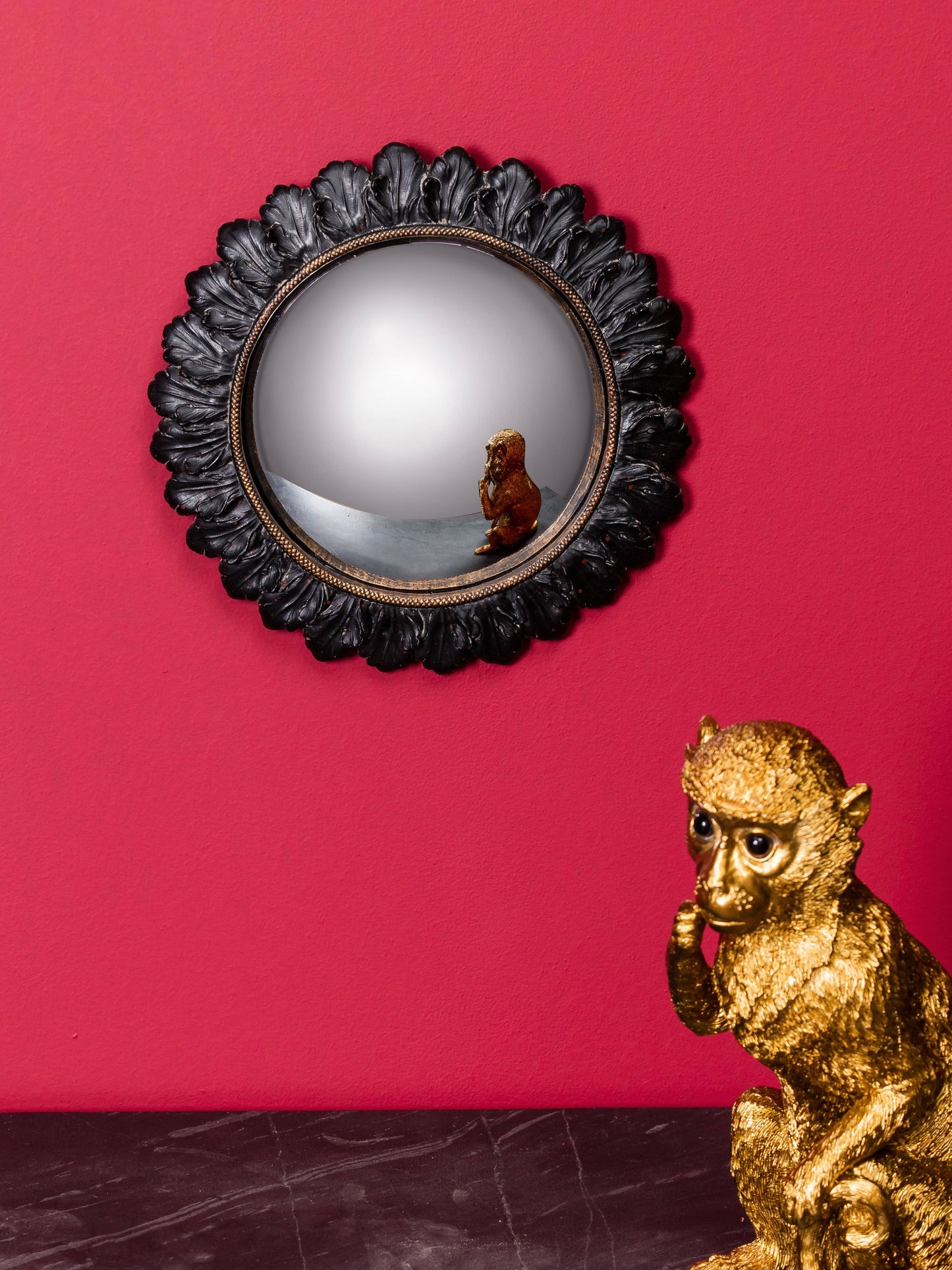 Small convex mirror Flowers of Evil