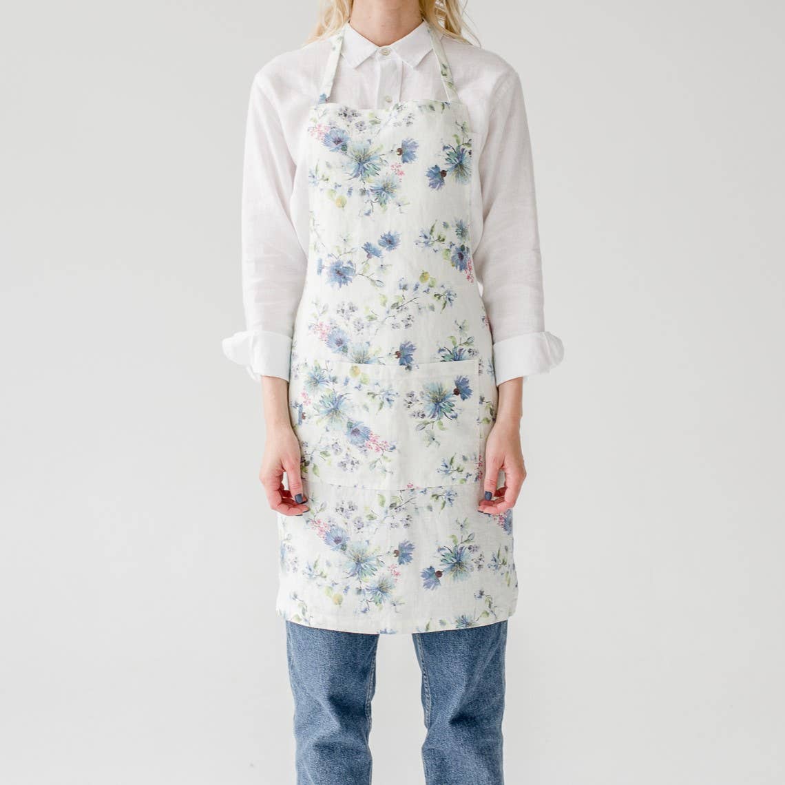 White Flowers Linen Daily Apron