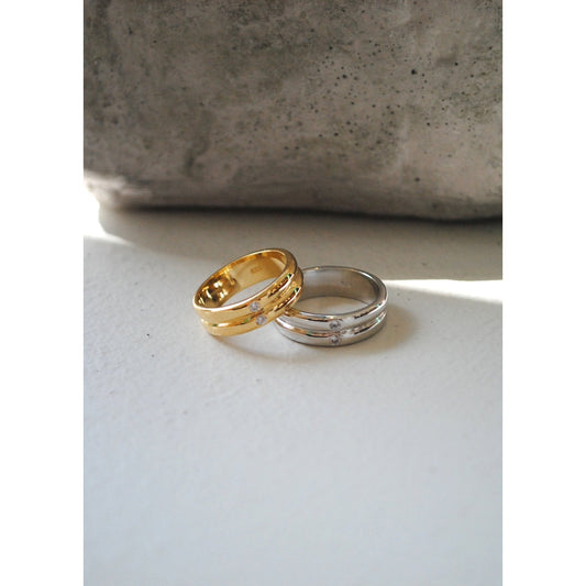 Double Band Ring with 2 Crystals