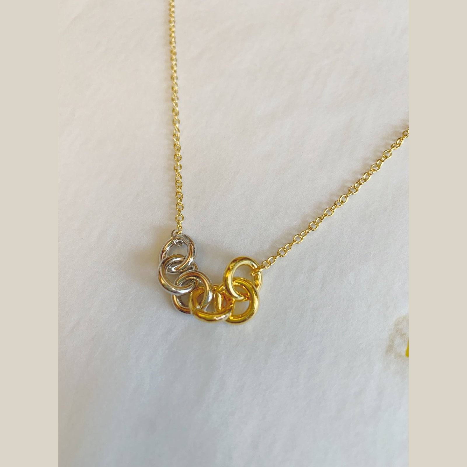 Two Tone Interlocking Necklace