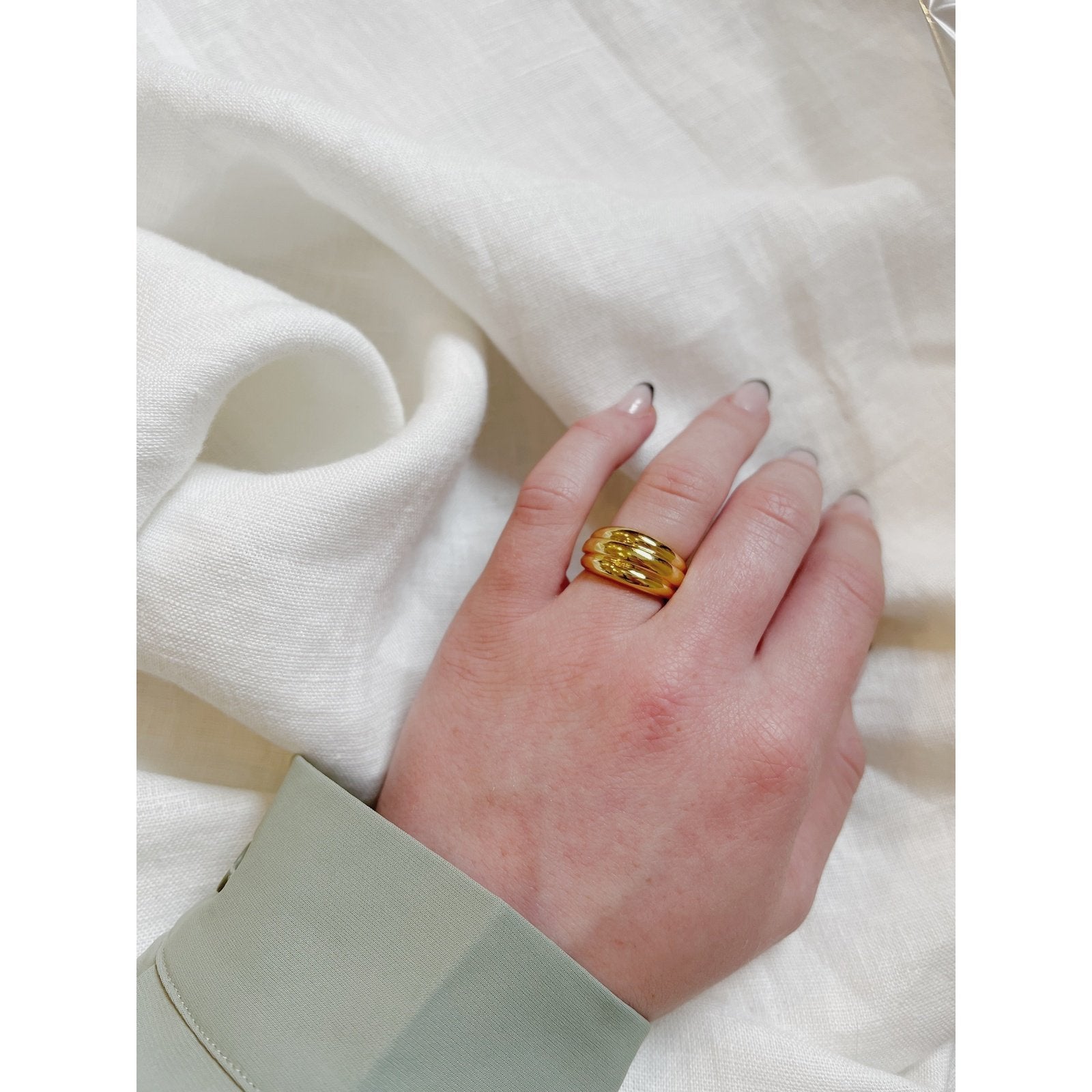 The Essential Ring