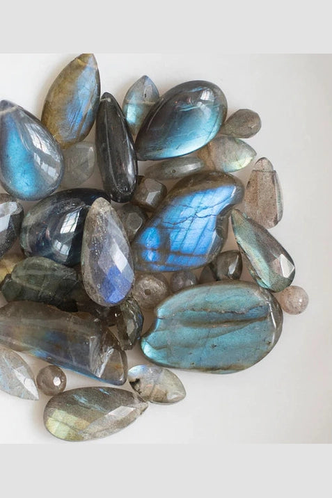 Labradorite Enchanté Bracelet