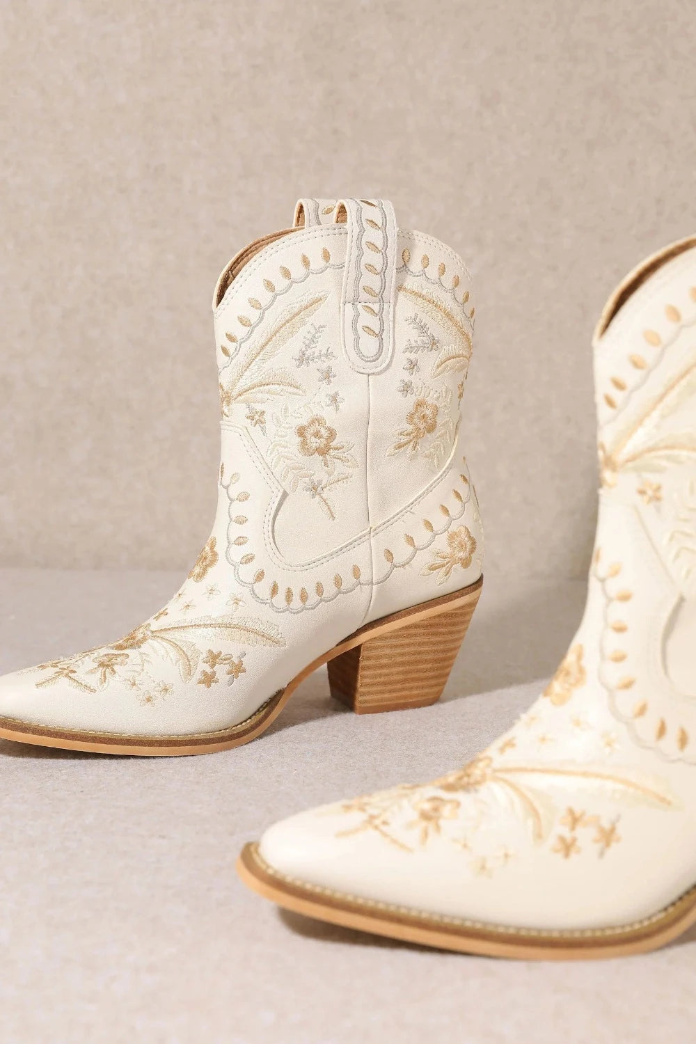 CORRAL Cowboy Boots | White