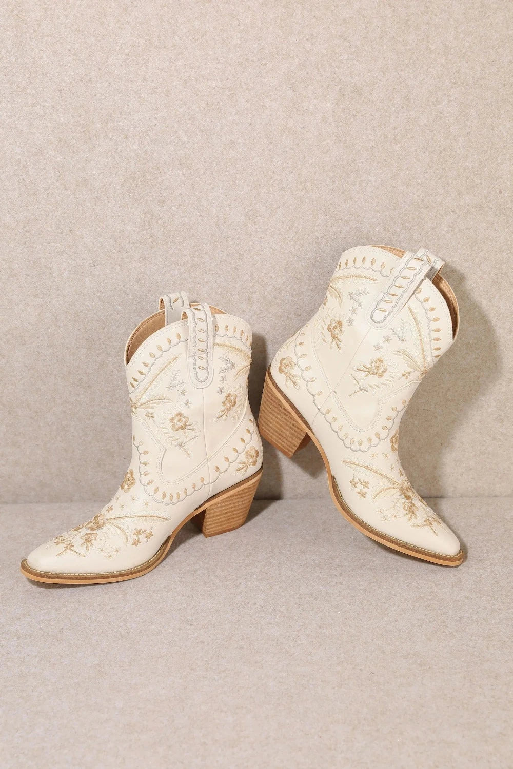 CORRAL Cowboy Boots | White