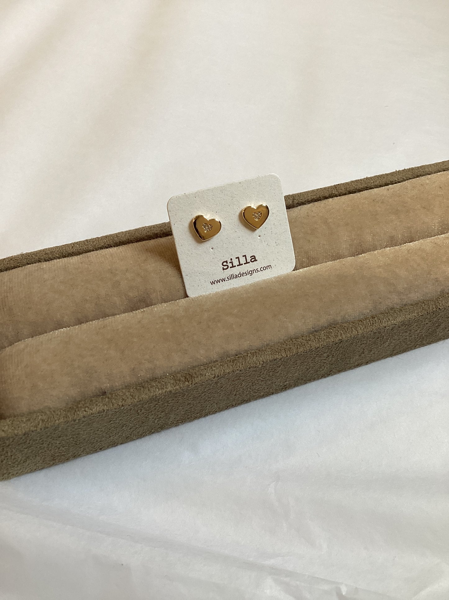Timeless Gold heart