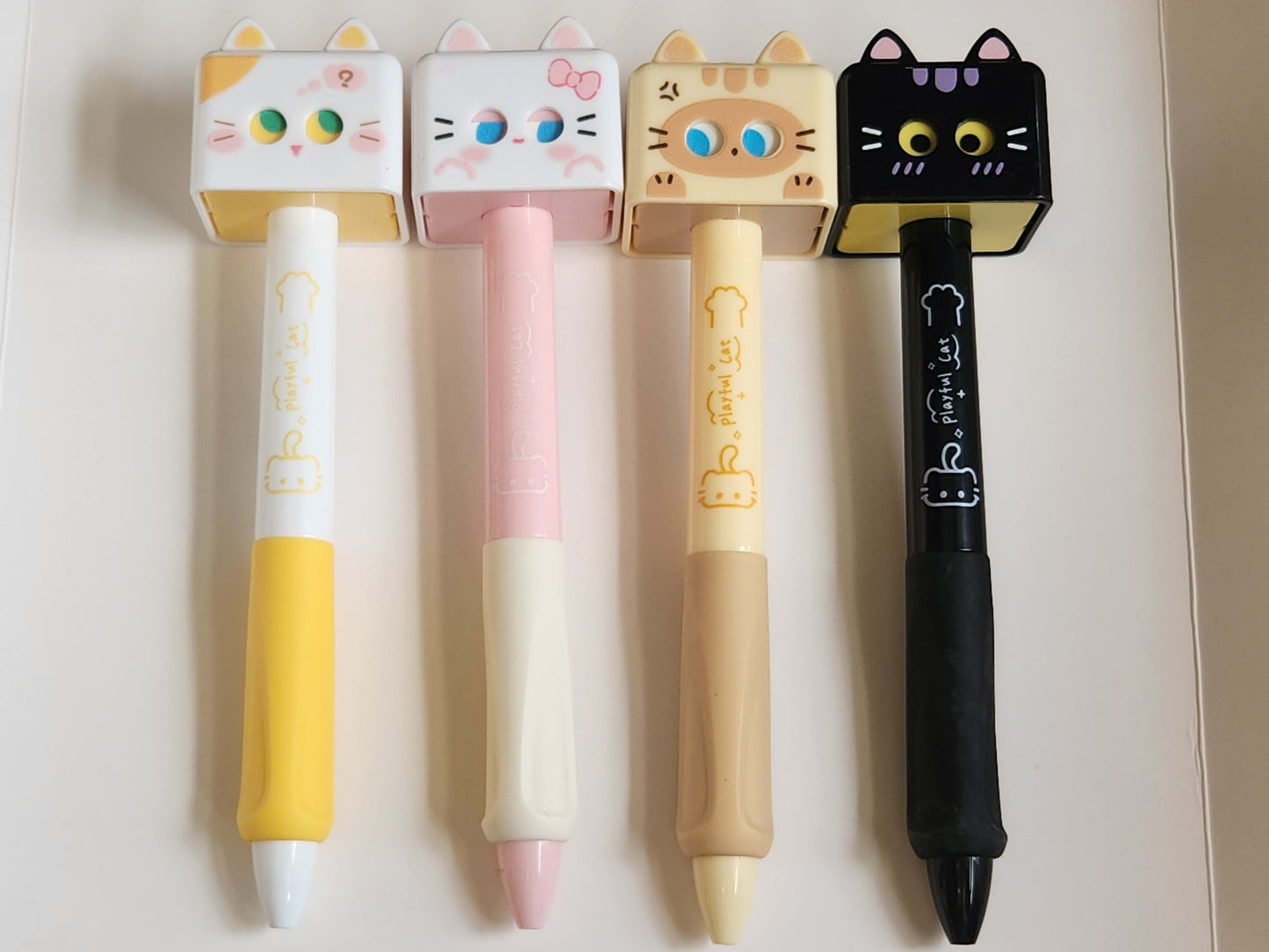 Changing Expression Cat Pen