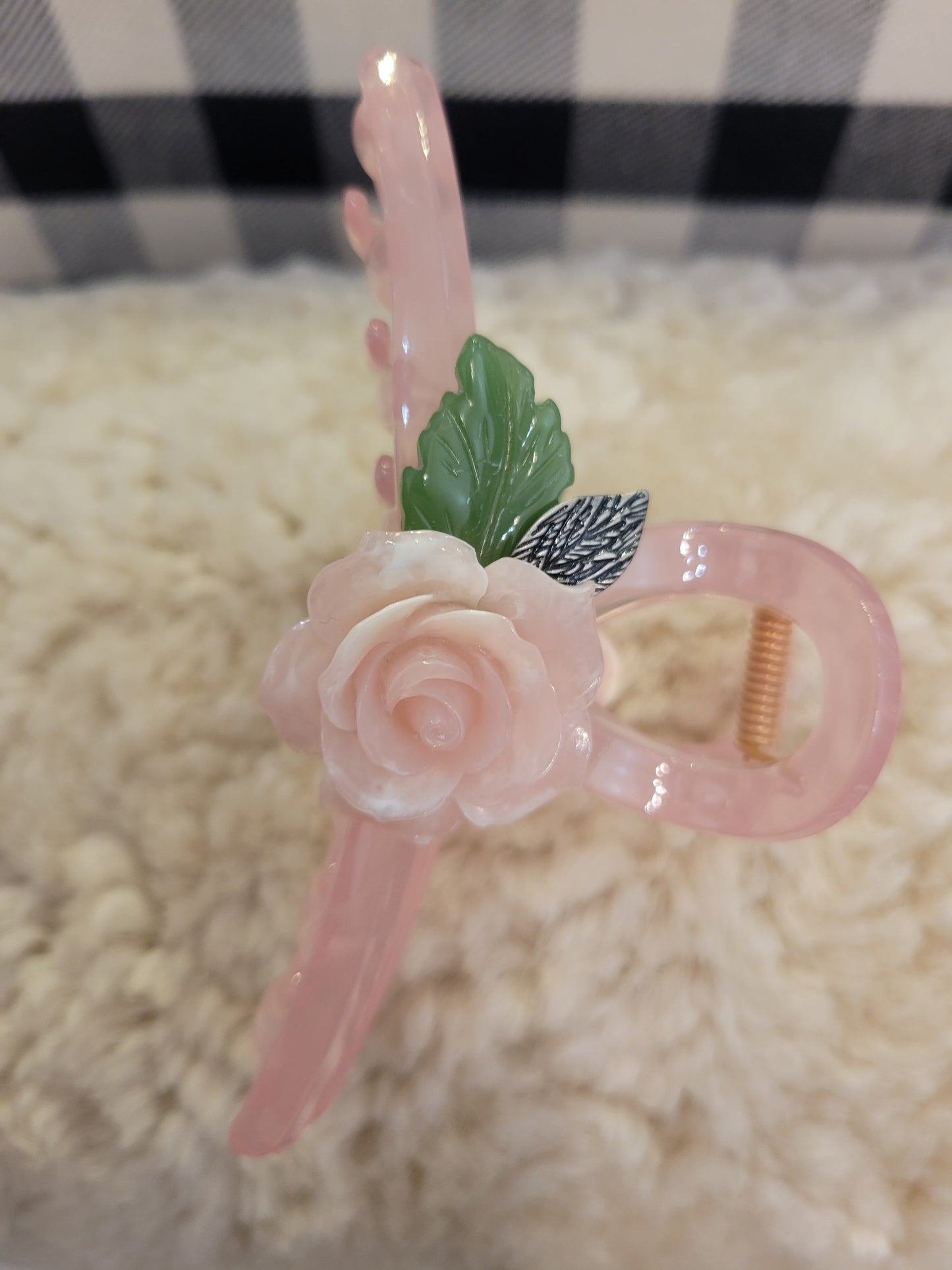 Mari Rose Claw Clip