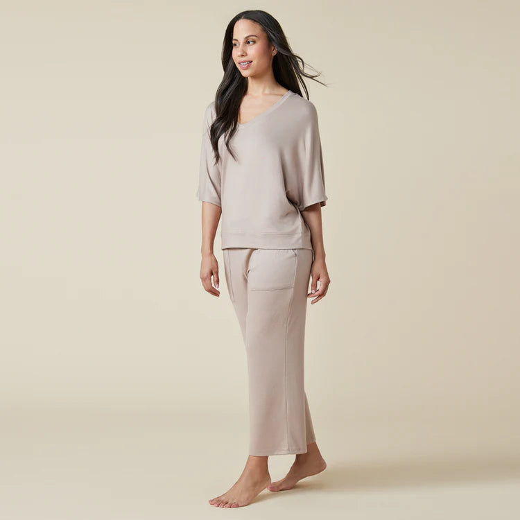 Dream Relaxed V-Neck with Capri Lounge Set