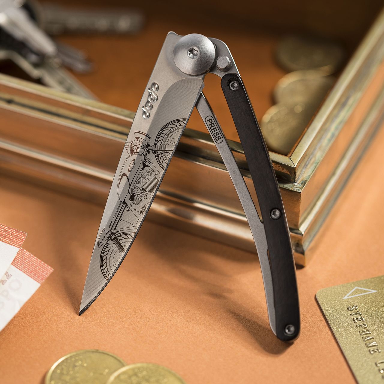 Deejo 27g Ebony wood / Café Racer