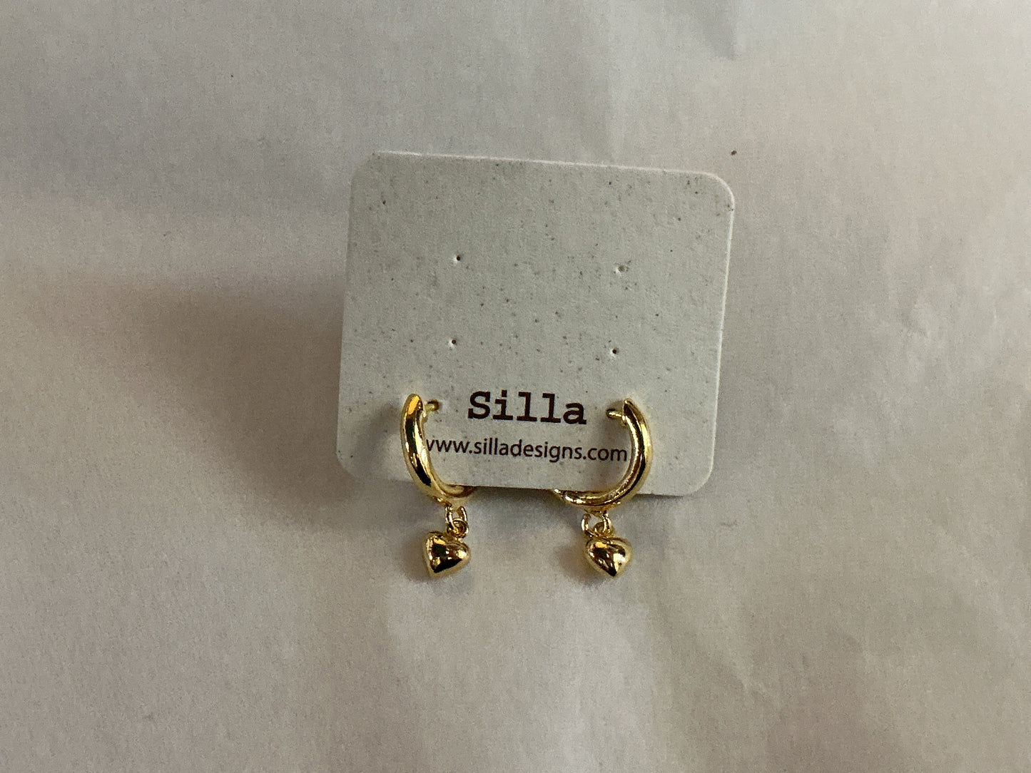 Dainty Heart Hoops