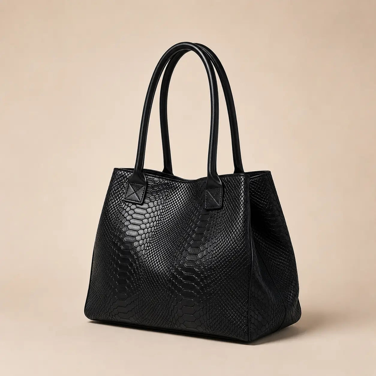 Lola – Italian Python-Embossed Leather Bag