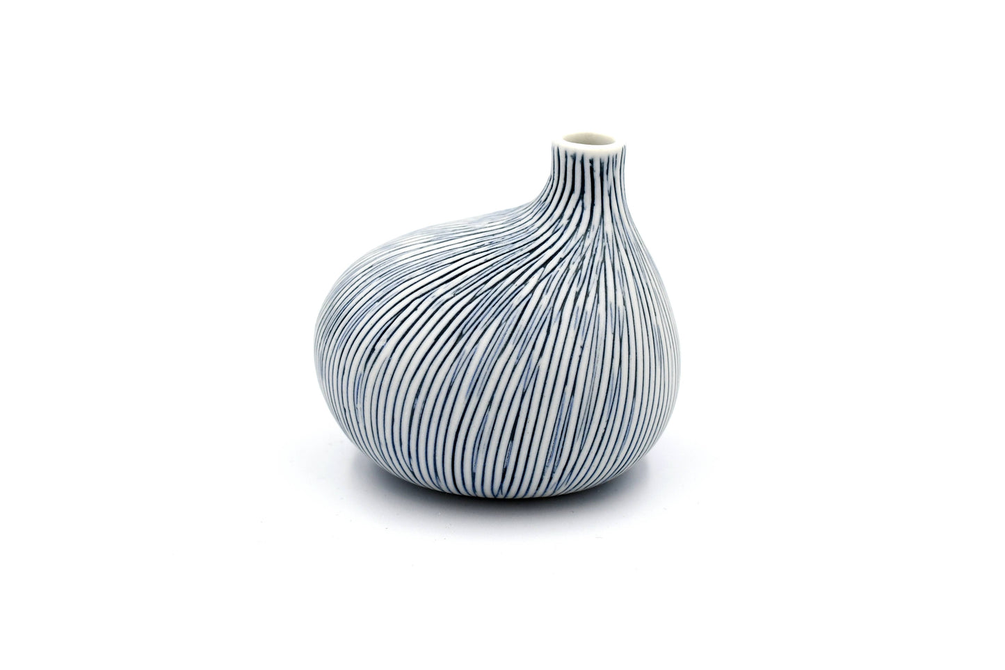 Omo Mini Handcrafted Porcelain Bud Vase