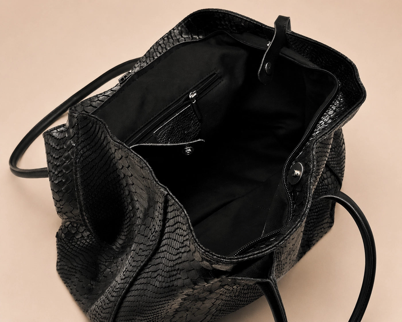 Lola – Italian Python-Embossed Leather Bag