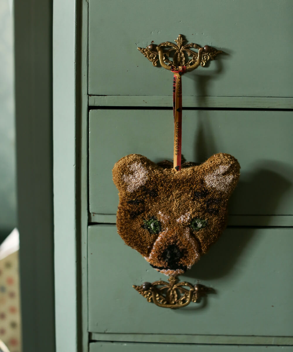 Archie Bear Gift Hanger